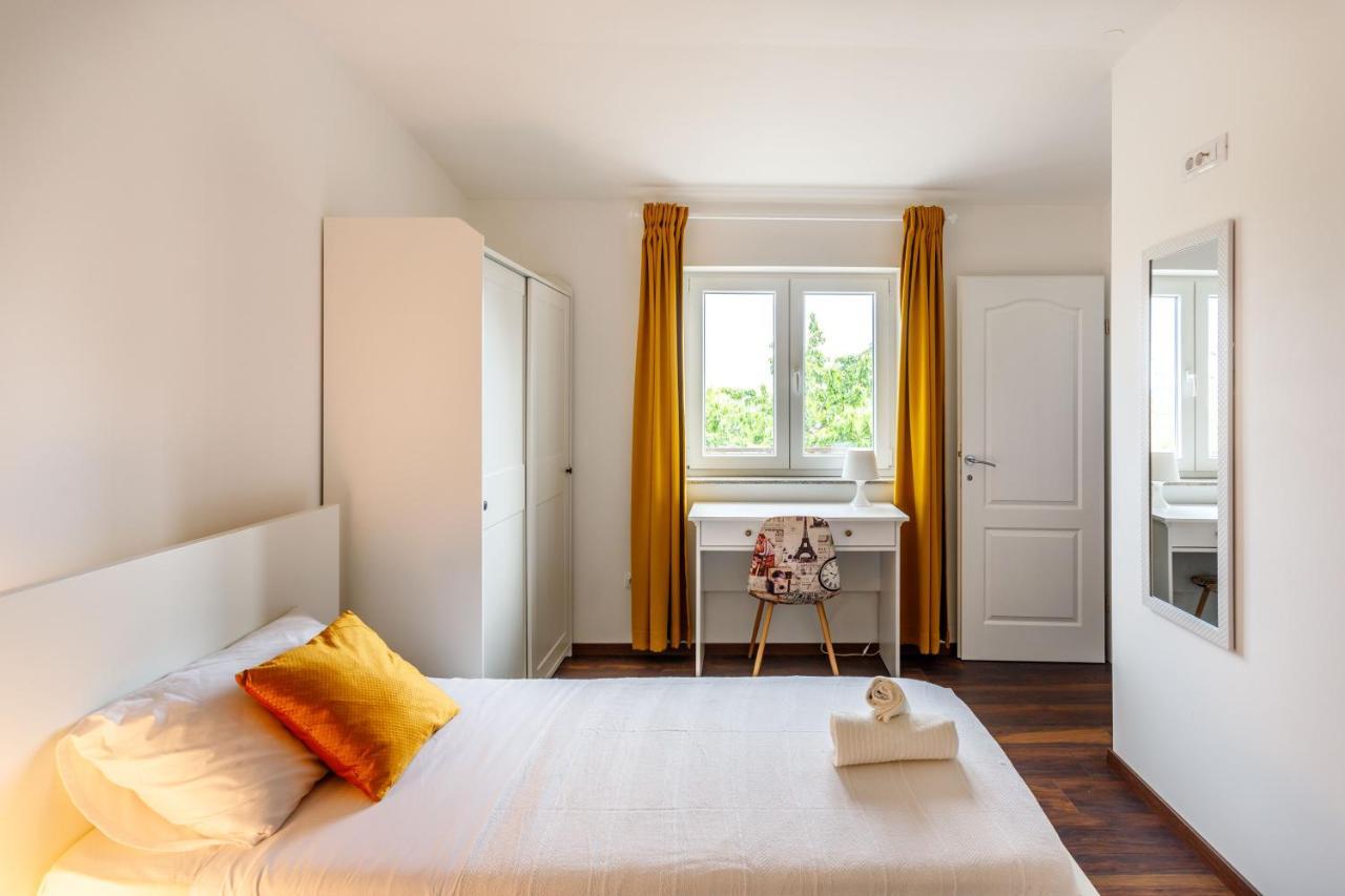 Casa Di Oliva-House With Heated Pool & Jacuzzi In Trilj, Croatia Villa Bagian luar foto