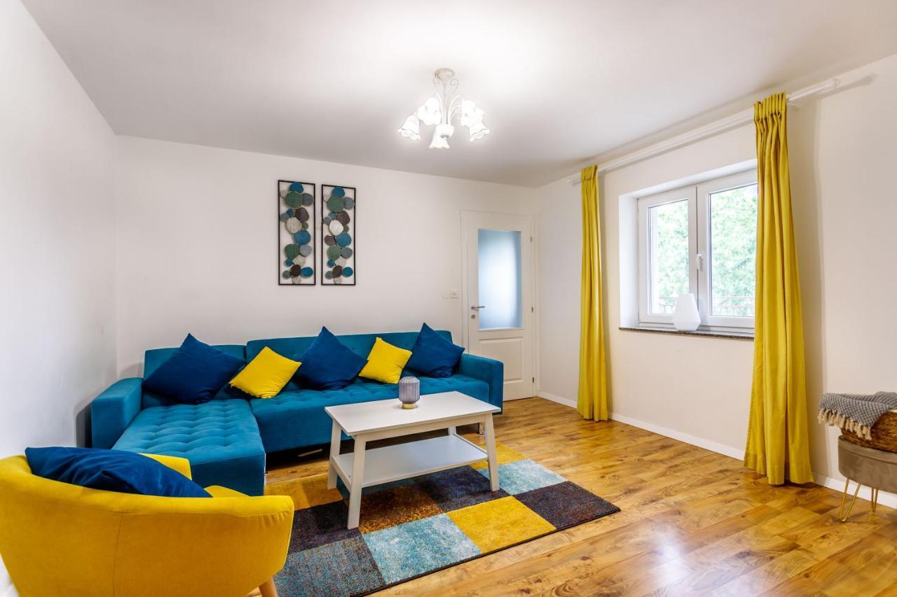 Casa Di Oliva-House With Heated Pool & Jacuzzi In Trilj, Croatia Villa Bagian luar foto